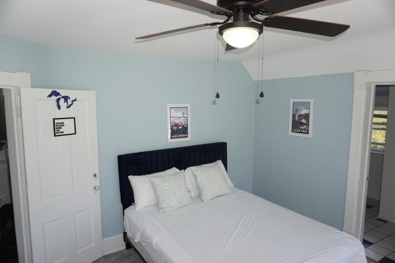 Charlevoix House - The Northside Bed & Breakfast Eksteriør bilde