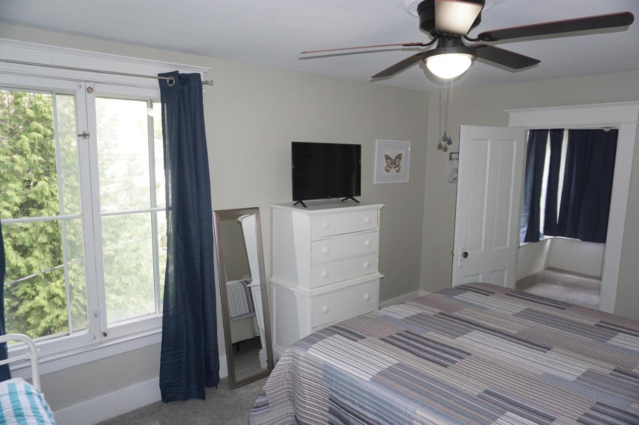 Charlevoix House - The Northside Bed & Breakfast Eksteriør bilde