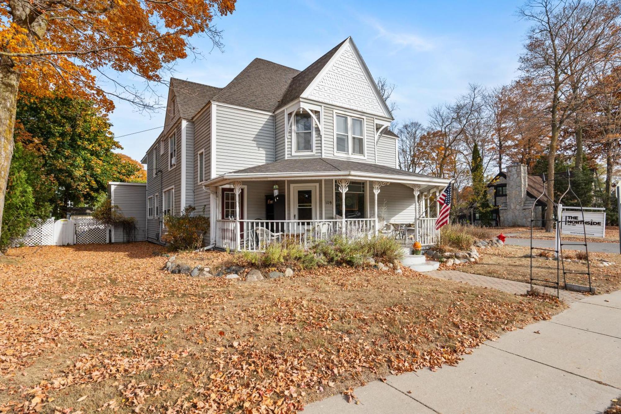 Charlevoix House - The Northside Bed & Breakfast Eksteriør bilde